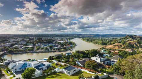 Motels in Whanganui from $56/night .